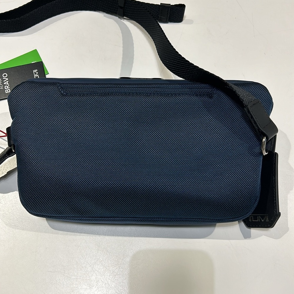 NWT Tumi Sling Alpha Bravo Collection - Picture 8 of 11